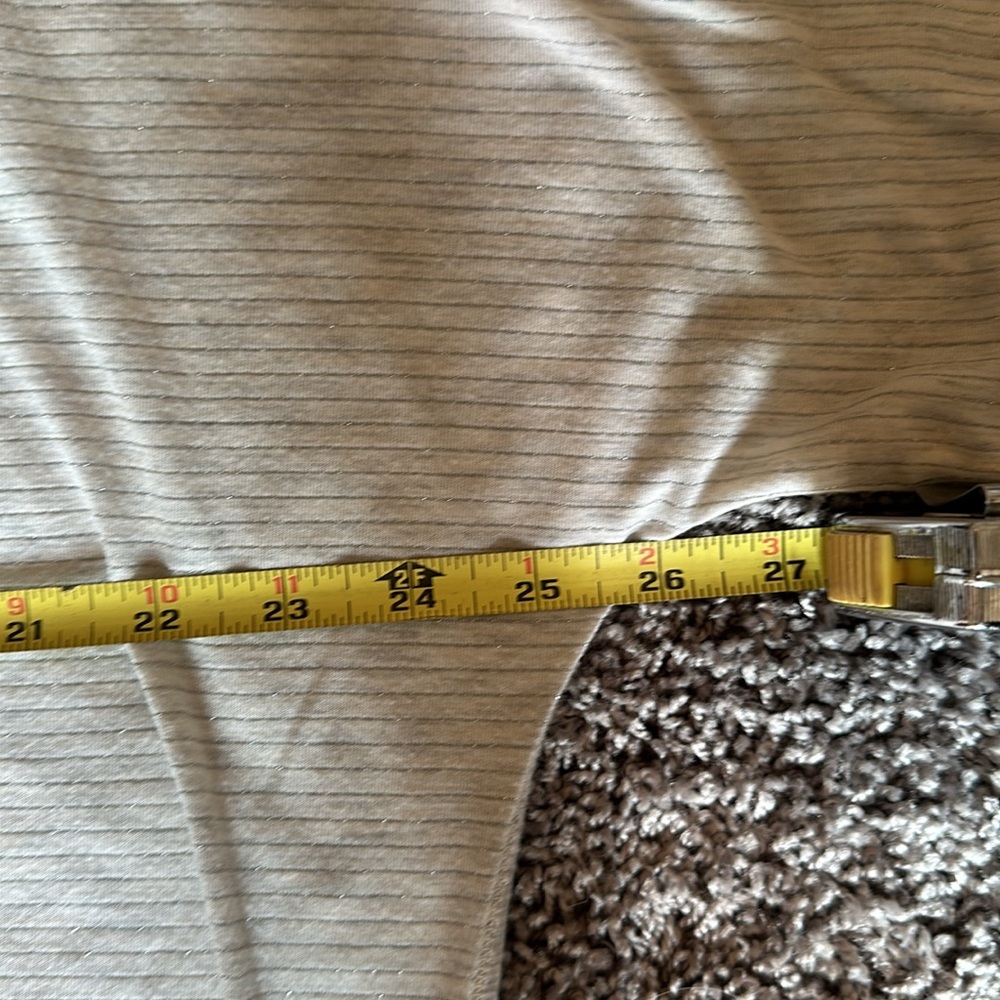 3/$15 AMERICAN EAGLE LONG SLEEVE FRONT/BACK V-SHIRT TOP RIB CUFFS/WAIST CREAM - Picture 6 of 8